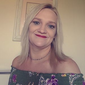 Meet your Posher, Chrissy